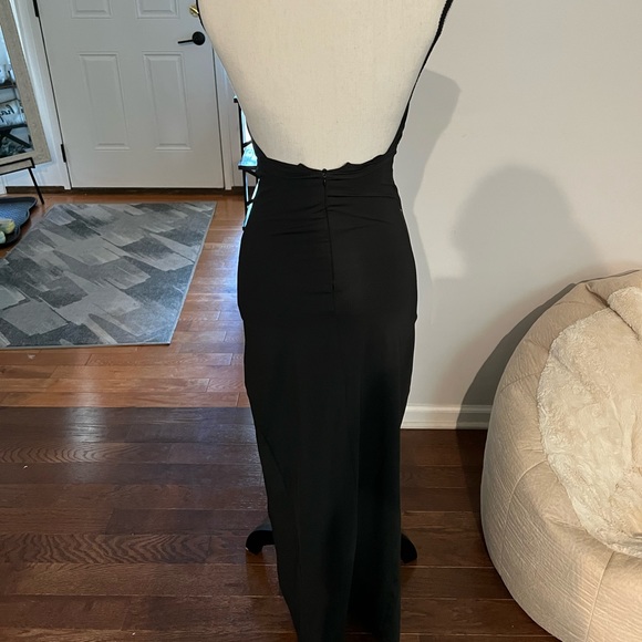 LEAU XS black cut out halter dress with slit size XS worn once - Picture 2 of 3